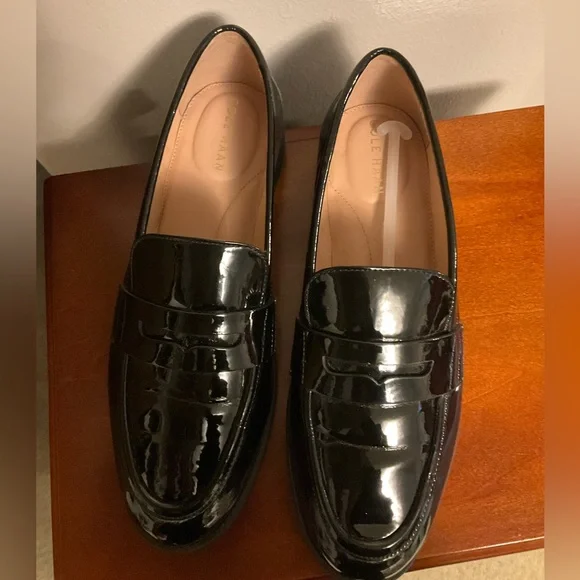 Cole Haan Women’s Black Patent Leather Loafers - Picture 1 of 7